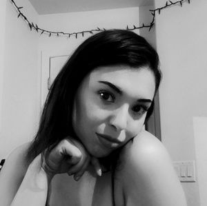 Meet your Posher, Corina